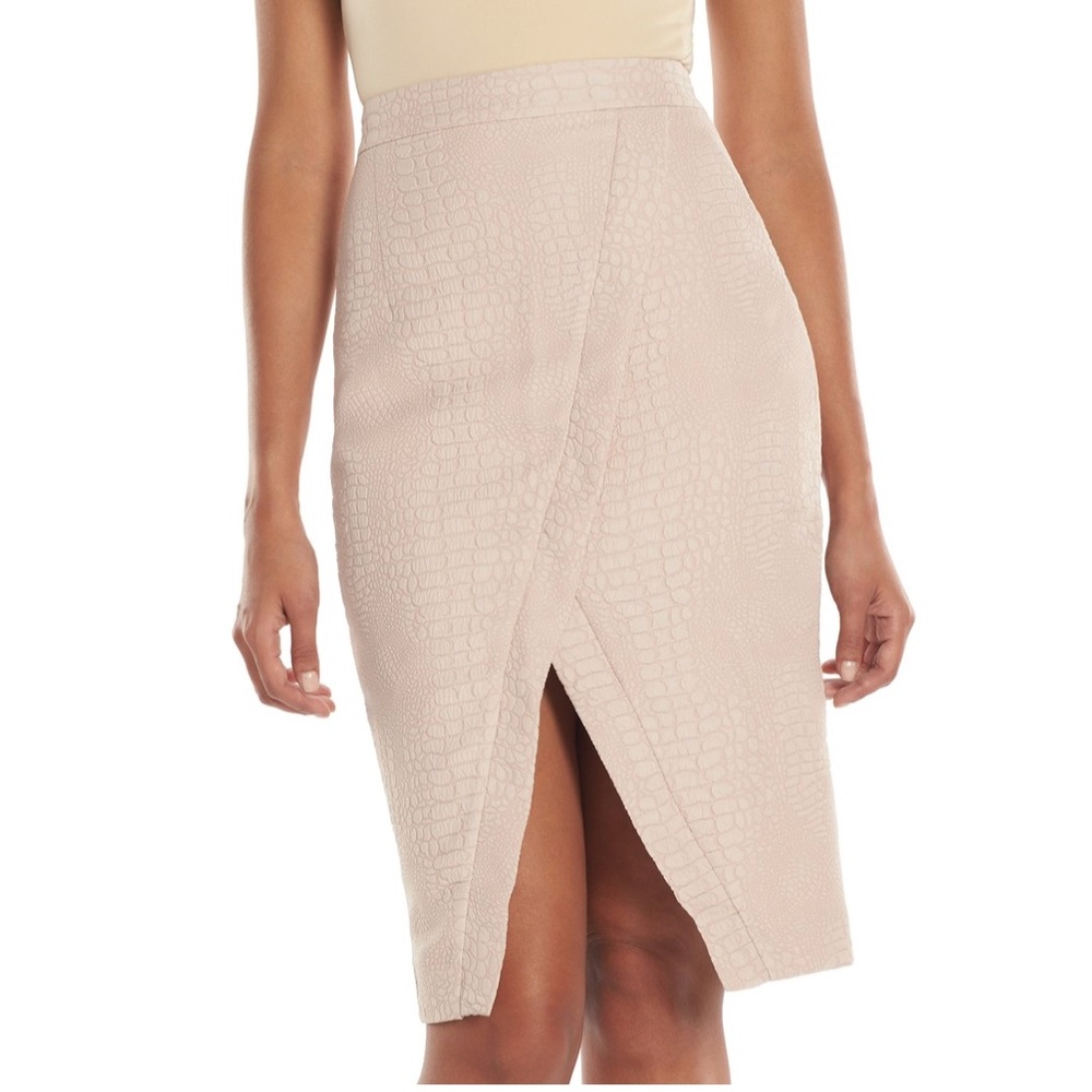 NWT Jennifer Lopez Snakeskin Print Pencil Skirt Pink SZ 10